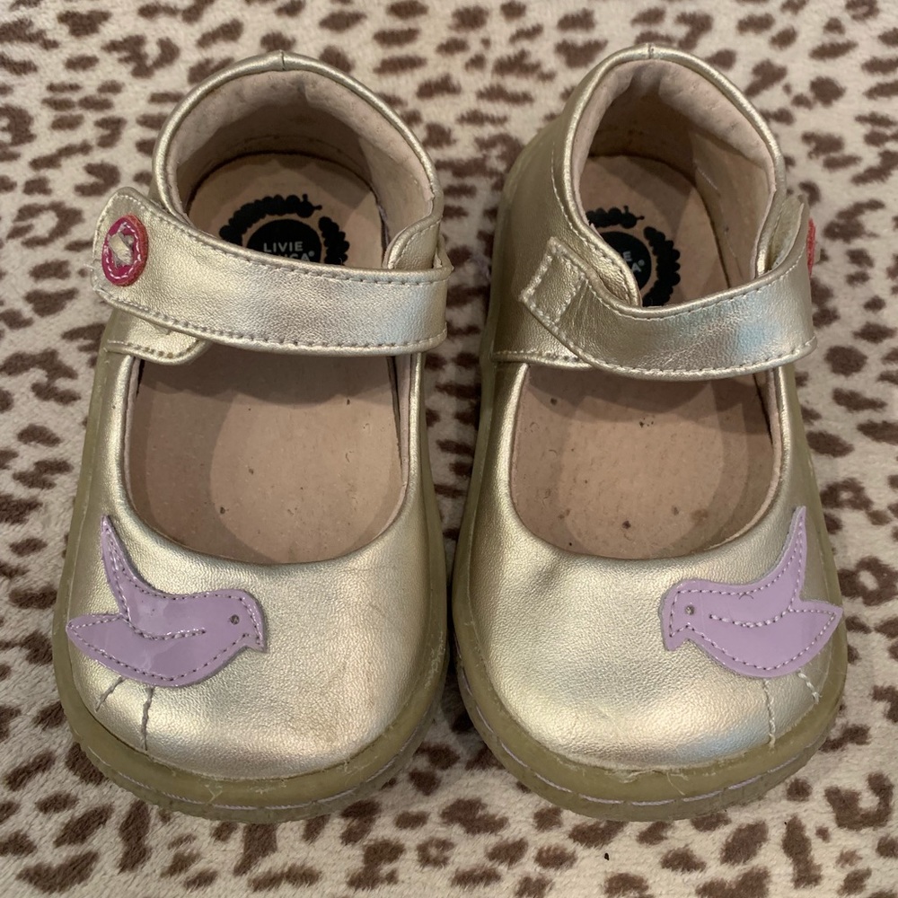 Livie and Luca : Toddler size 6 Gold Maryjanes